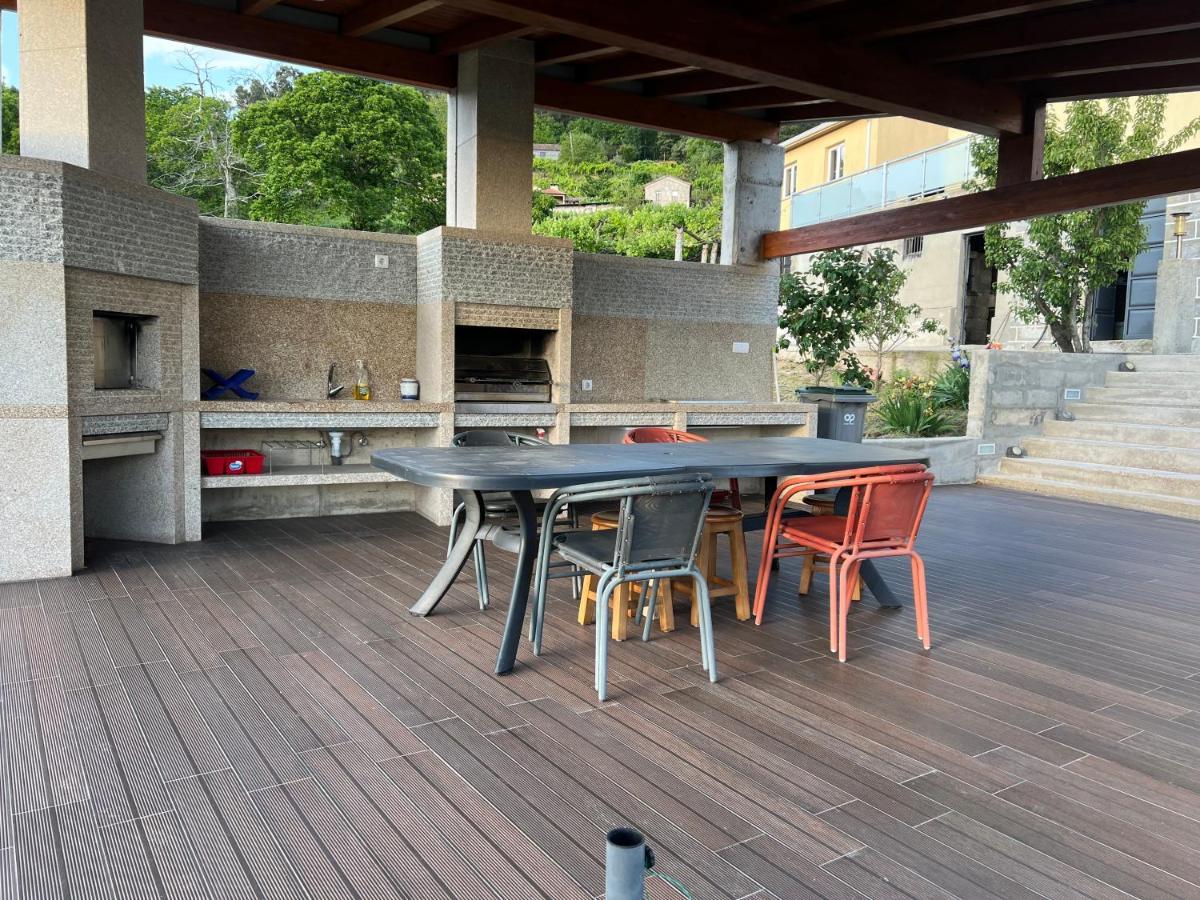 Casa Da Castanheira Holiday home Candeiro